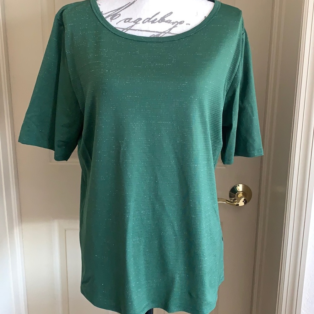 EUC LuLaRoe Gigi Top
